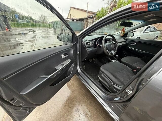 Серый Киа Рио, объемом двигателя 1.6 л и пробегом 148 тыс. км за 7400 $, фото 10 на Automoto.ua
