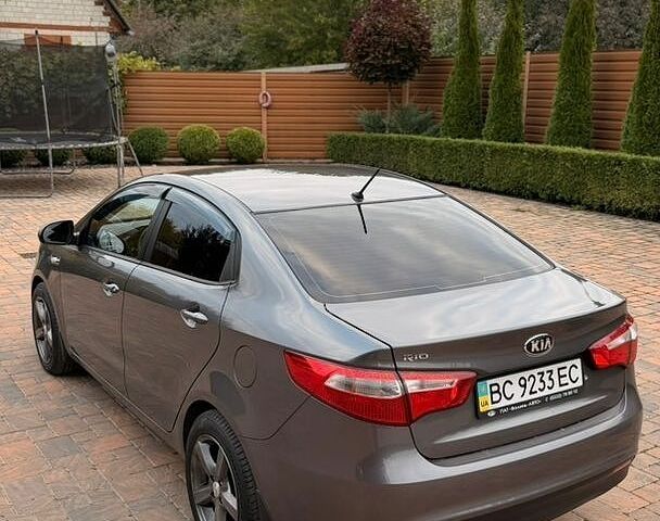 Серый Киа Рио, объемом двигателя 1.4 л и пробегом 91 тыс. км за 8450 $, фото 5 на Automoto.ua