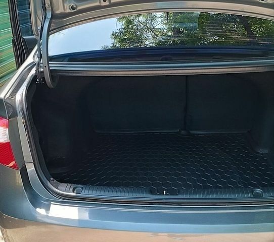 Серый Киа Рио, объемом двигателя 1.6 л и пробегом 194 тыс. км за 7800 $, фото 16 на Automoto.ua