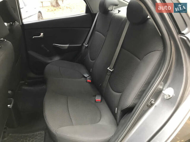 Кіа Ріо 2013 у Здолбунове на Automoto.ua Сірий Кіа Ріо, об'ємом двигуна 1.4 л та пробігом 257 тис. км за 6400 $, фото 14 на Automoto.ua