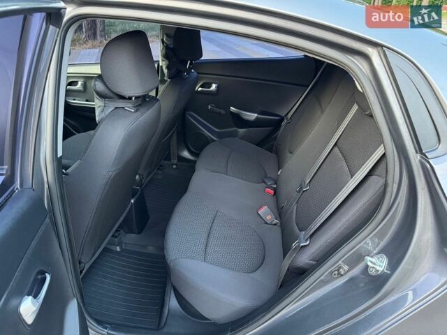 Сірий Кіа Ріо, об'ємом двигуна 1.4 л та пробігом 87 тис. км за 8950 $, фото 61 на Automoto.ua
