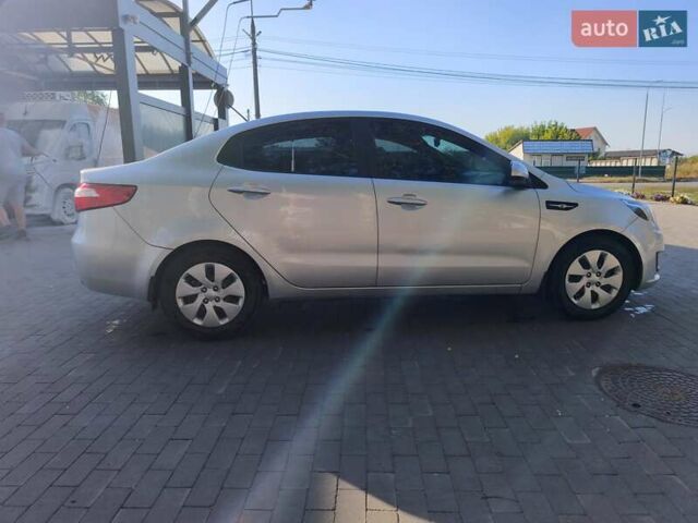 Серый Киа Рио, объемом двигателя 1.4 л и пробегом 172 тыс. км за 9200 $, фото 7 на Automoto.ua