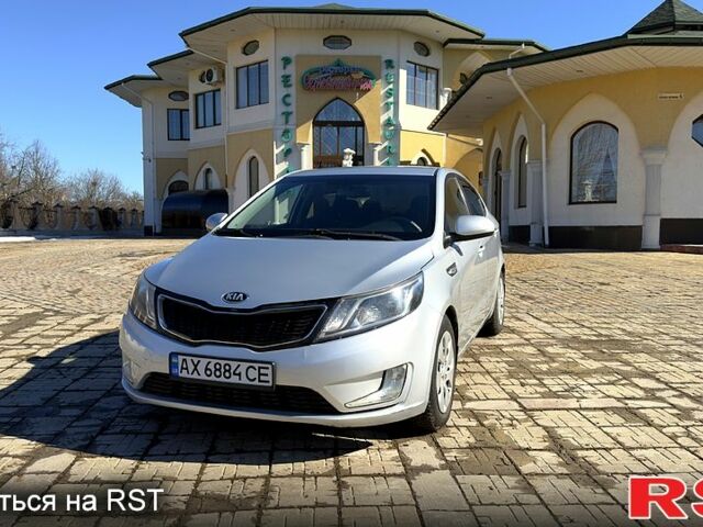 Серый Киа Рио, объемом двигателя 1.4 л и пробегом 156 тыс. км за 8500 $, фото 2 на Automoto.ua