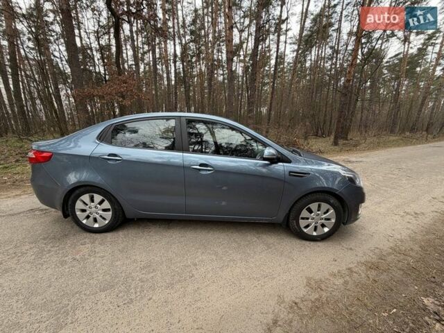 Серый Киа Рио, объемом двигателя 1.59 л и пробегом 110 тыс. км за 8000 $, фото 3 на Automoto.ua