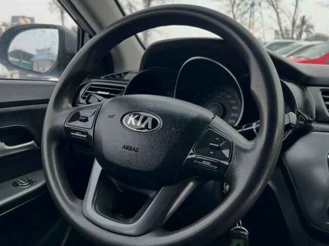 Сірий Кіа Ріо, об'ємом двигуна 0 л та пробігом 215 тис. км за 5999 $, фото 7 на Automoto.ua