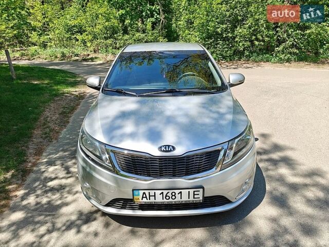 Серый Киа Рио, объемом двигателя 1.6 л и пробегом 130 тыс. км за 8000 $, фото 4 на Automoto.ua
