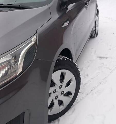 Серый Киа Рио, объемом двигателя 1.4 л и пробегом 169 тыс. км за 7500 $, фото 11 на Automoto.ua