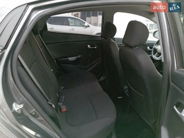 Серый Киа Рио, объемом двигателя 1.4 л и пробегом 160 тыс. км за 6800 $, фото 7 на Automoto.ua