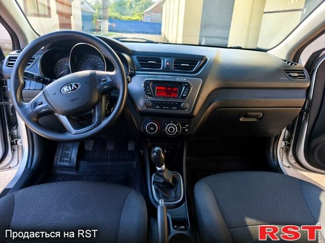 Серый Киа Рио, объемом двигателя 1.4 л и пробегом 172 тыс. км за 9200 $, фото 8 на Automoto.ua