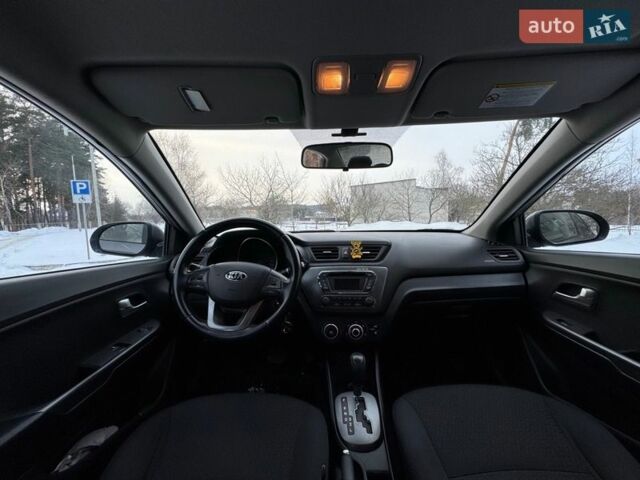 Серый Киа Рио, объемом двигателя 1.4 л и пробегом 260 тыс. км за 6950 $, фото 11 на Automoto.ua