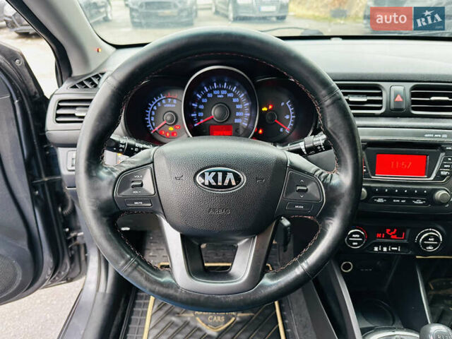 Серый Киа Рио, объемом двигателя 1.4 л и пробегом 245 тыс. км за 5900 $, фото 25 на Automoto.ua