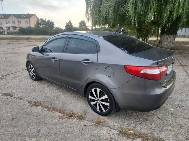 Серый Киа Рио, объемом двигателя 1.4 л и пробегом 125 тыс. км за 7500 $, фото 11 на Automoto.ua