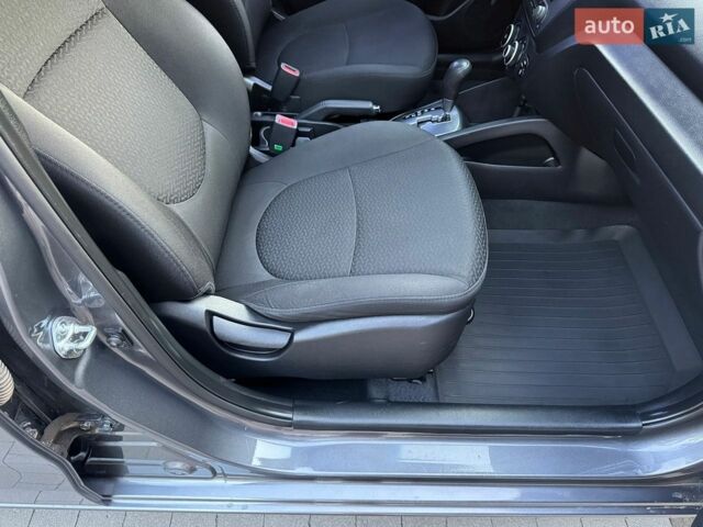 Серый Киа Рио, объемом двигателя 1.4 л и пробегом 87 тыс. км за 8950 $, фото 49 на Automoto.ua
