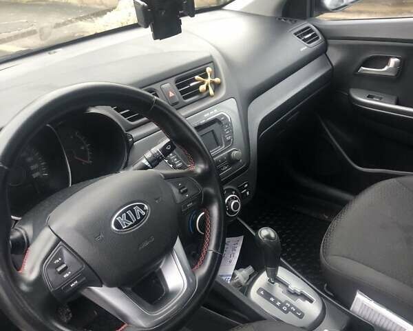 Серый Киа Рио, объемом двигателя 1.4 л и пробегом 265 тыс. км за 6200 $, фото 7 на Automoto.ua
