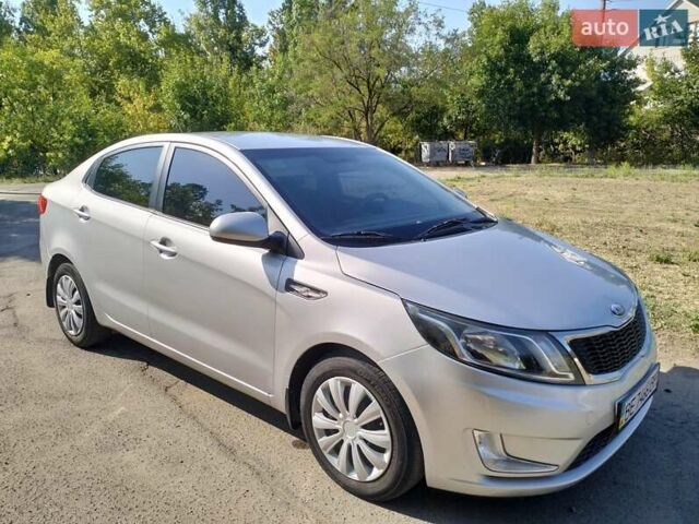 Сірий Кіа Ріо, об'ємом двигуна 1.59 л та пробігом 253 тис. км за 7999 $, фото 1 на Automoto.ua