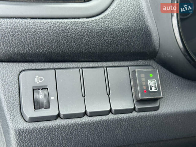 Серый Киа Рио, объемом двигателя 1.4 л и пробегом 260 тыс. км за 7799 $, фото 17 на Automoto.ua