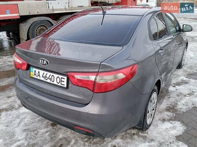 Серый Киа Рио, объемом двигателя 1.4 л и пробегом 160 тыс. км за 6800 $, фото 5 на Automoto.ua