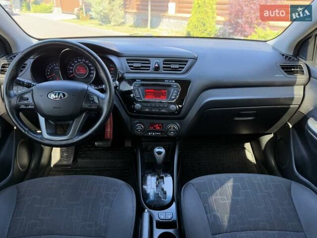 Серый Киа Рио, объемом двигателя 1.59 л и пробегом 131 тыс. км за 8800 $, фото 68 на Automoto.ua