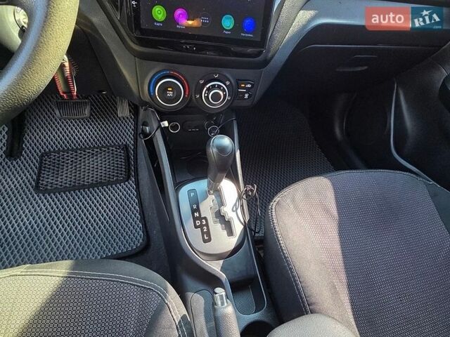 Серый Киа Рио, объемом двигателя 1.4 л и пробегом 97 тыс. км за 8700 $, фото 14 на Automoto.ua