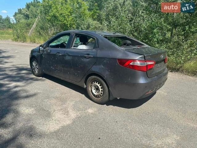 Сірий Кіа Ріо, об'ємом двигуна 1.59 л та пробігом 110 тис. км за 2750 $, фото 4 на Automoto.ua