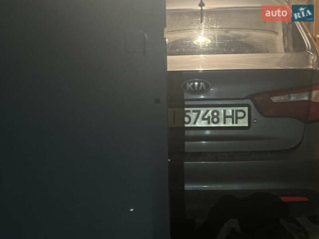 Серый Киа Рио, объемом двигателя 1.4 л и пробегом 320 тыс. км за 6300 $, фото 18 на Automoto.ua