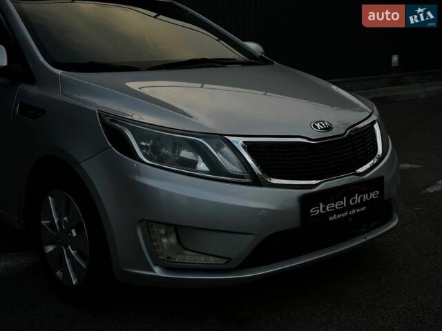 Серый Киа Рио, объемом двигателя 1.59 л и пробегом 232 тыс. км за 6999 $, фото 14 на Automoto.ua