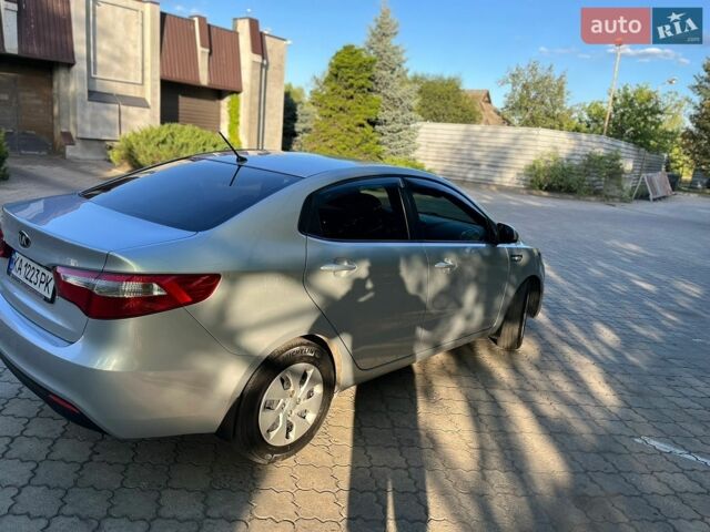 Сірий Кіа Ріо, об'ємом двигуна 1.4 л та пробігом 186 тис. км за 6999 $, фото 4 на Automoto.ua