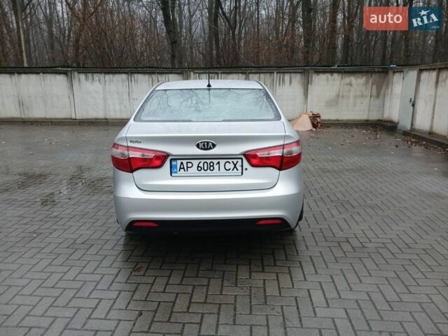 Серый Киа Рио, объемом двигателя 1.4 л и пробегом 157 тыс. км за 10300 $, фото 2 на Automoto.ua