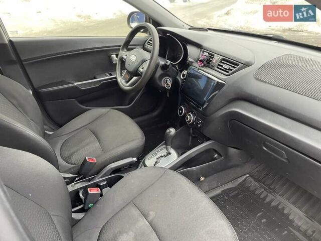 Серый Киа Рио, объемом двигателя 1.4 л и пробегом 135 тыс. км за 5300 $, фото 7 на Automoto.ua