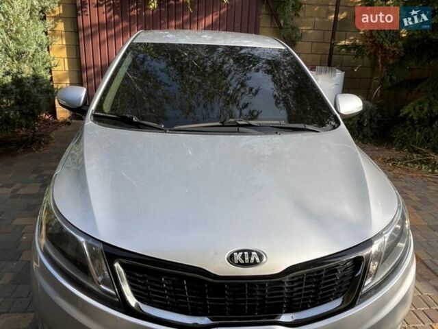Серый Киа Рио, объемом двигателя 1.59 л и пробегом 136 тыс. км за 10300 $, фото 5 на Automoto.ua