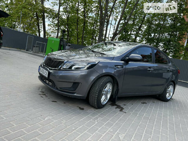 Сірий Кіа Ріо, об'ємом двигуна 1.4 л та пробігом 92 тис. км за 7500 $, фото 4 на Automoto.ua