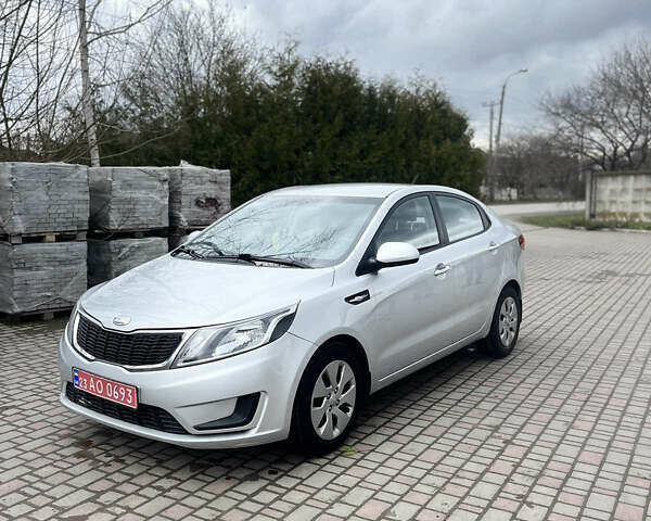 Серый Киа Рио, объемом двигателя 1.4 л и пробегом 165 тыс. км за 7200 $, фото 6 на Automoto.ua