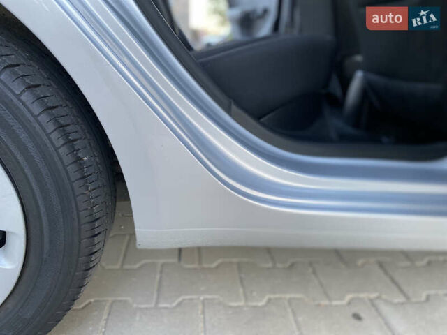 Серый Киа Рио, объемом двигателя 1.4 л и пробегом 43 тыс. км за 10450 $, фото 56 на Automoto.ua