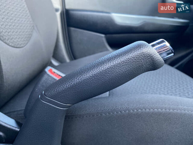 Серый Киа Рио, объемом двигателя 1.4 л и пробегом 43 тыс. км за 10450 $, фото 31 на Automoto.ua