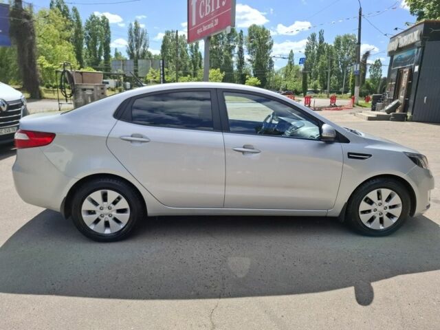 Серый Киа Рио, объемом двигателя 1.6 л и пробегом 26 тыс. км за 12000 $, фото 2 на Automoto.ua