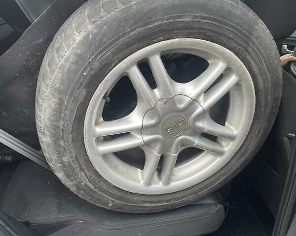 Серый Киа Рио, объемом двигателя 1.4 л и пробегом 135 тыс. км за 5300 $, фото 15 на Automoto.ua