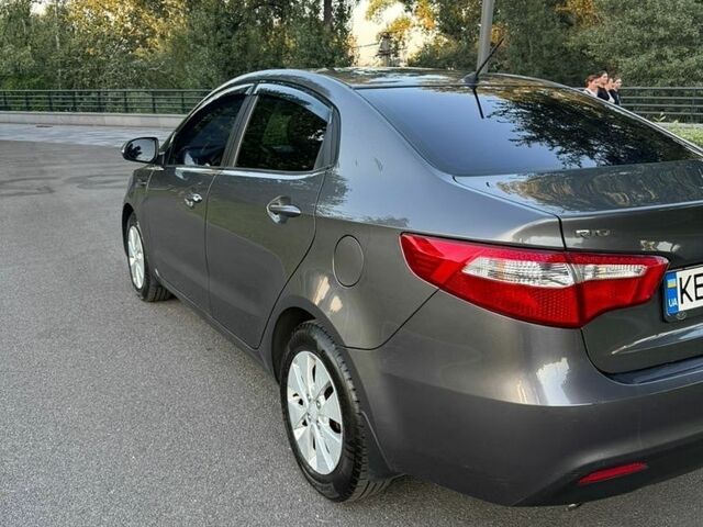 Сірий Кіа Ріо, об'ємом двигуна 1.6 л та пробігом 173 тис. км за 8900 $, фото 5 на Automoto.ua