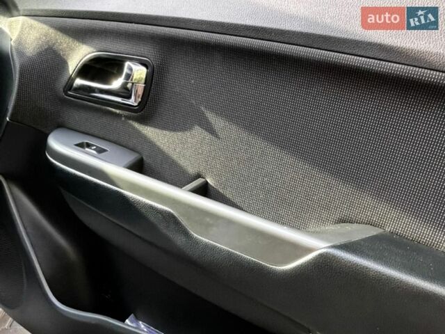 Серый Киа Рио, объемом двигателя 1.59 л и пробегом 136 тыс. км за 10300 $, фото 20 на Automoto.ua