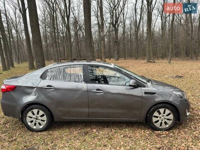 Сірий Кіа Ріо, об'ємом двигуна 1.59 л та пробігом 140 тис. км за 3700 $, фото 3 на Automoto.ua