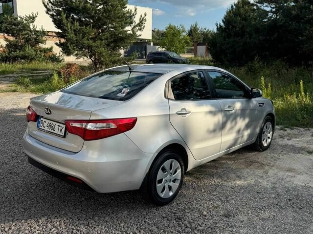 Сірий Кіа Ріо, об'ємом двигуна 1.4 л та пробігом 129 тис. км за 8676 $, фото 5 на Automoto.ua
