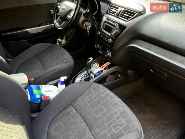 Серый Киа Рио, объемом двигателя 1.59 л и пробегом 136 тыс. км за 10300 $, фото 19 на Automoto.ua