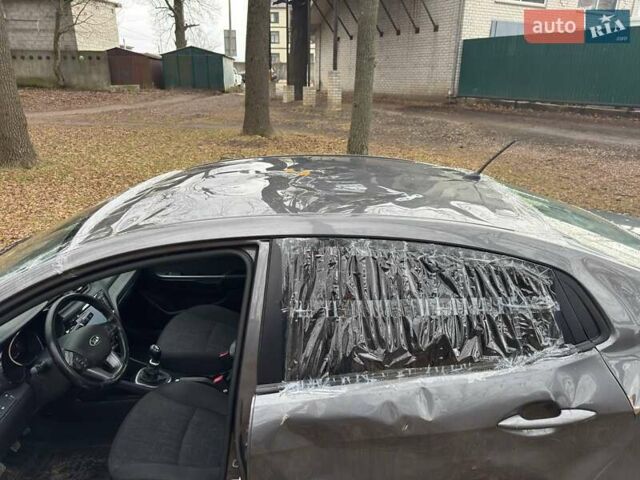 Сірий Кіа Ріо, об'ємом двигуна 1.59 л та пробігом 140 тис. км за 3700 $, фото 8 на Automoto.ua