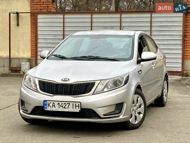 Серый Киа Рио, объемом двигателя 1.4 л и пробегом 86 тыс. км за 7300 $, фото 2 на Automoto.ua