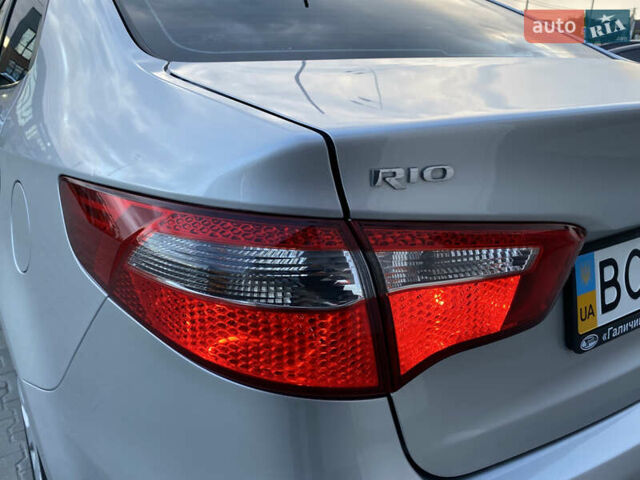 Серый Киа Рио, объемом двигателя 1.4 л и пробегом 43 тыс. км за 10450 $, фото 17 на Automoto.ua