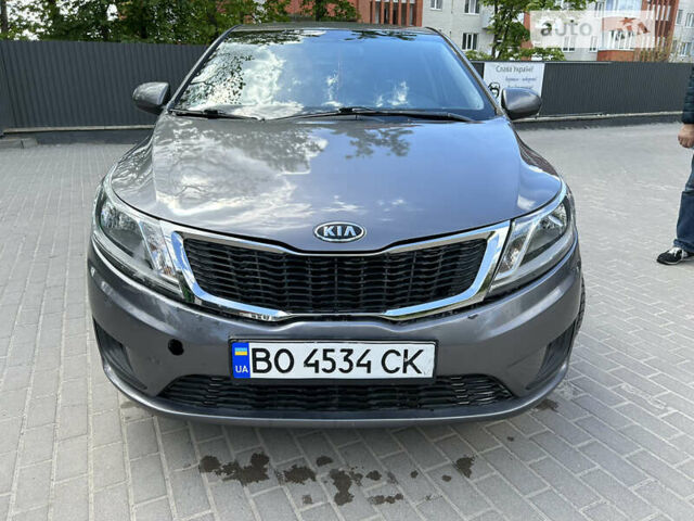 Серый Киа Рио, объемом двигателя 1.4 л и пробегом 92 тыс. км за 7500 $, фото 7 на Automoto.ua