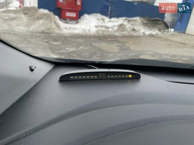 Серый Киа Рио, объемом двигателя 1.4 л и пробегом 135 тыс. км за 5300 $, фото 14 на Automoto.ua