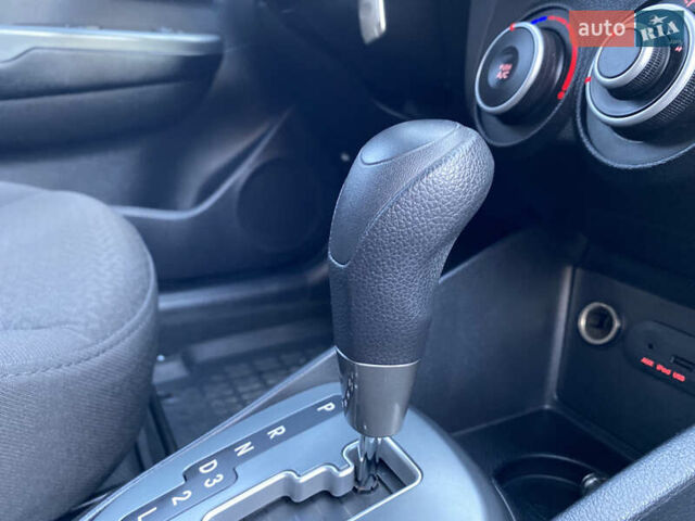 Серый Киа Рио, объемом двигателя 1.4 л и пробегом 43 тыс. км за 10450 $, фото 30 на Automoto.ua