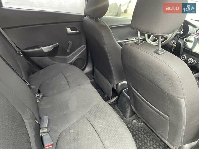 Серый Киа Рио, объемом двигателя 1.4 л и пробегом 135 тыс. км за 5300 $, фото 8 на Automoto.ua