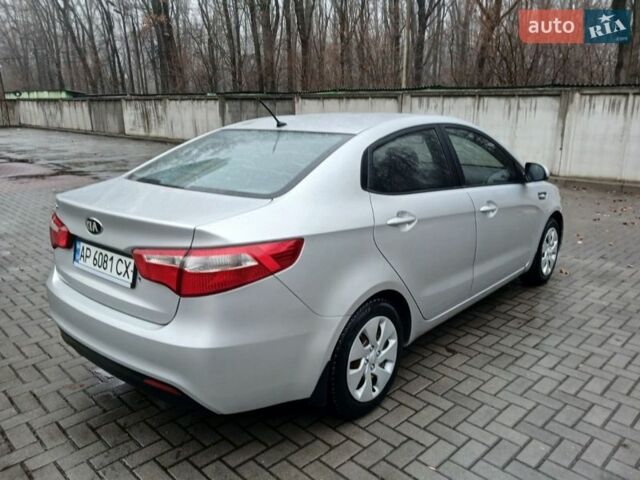 Серый Киа Рио, объемом двигателя 1.4 л и пробегом 157 тыс. км за 10300 $, фото 1 на Automoto.ua