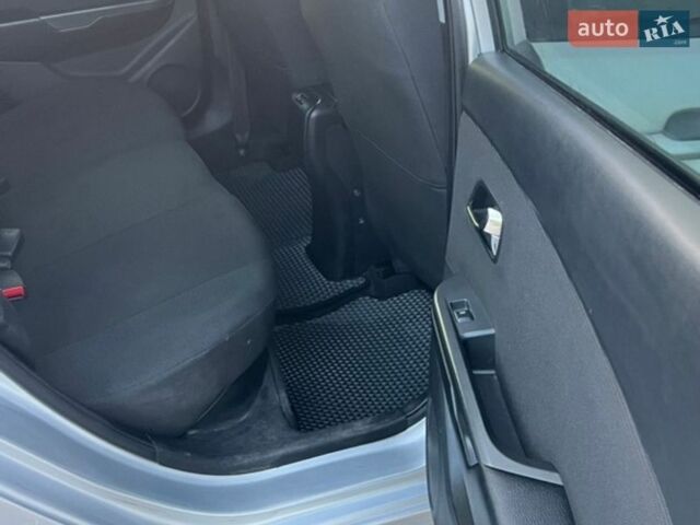 Серый Киа Рио, объемом двигателя 1.6 л и пробегом 107 тыс. км за 9500 $, фото 22 на Automoto.ua